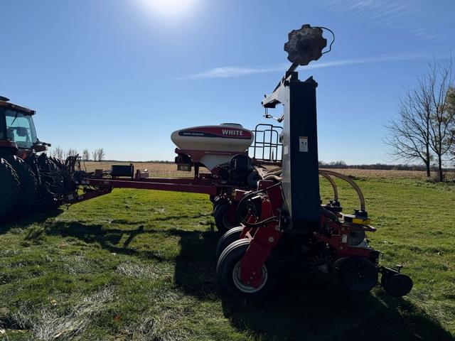 Image of White 8500 equipment image 2