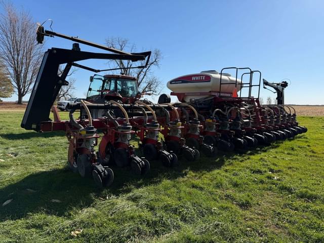 Image of White 8500 equipment image 3