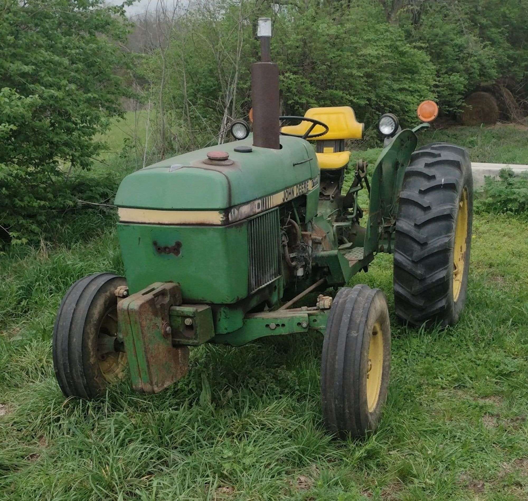 Main image John Deere 2240