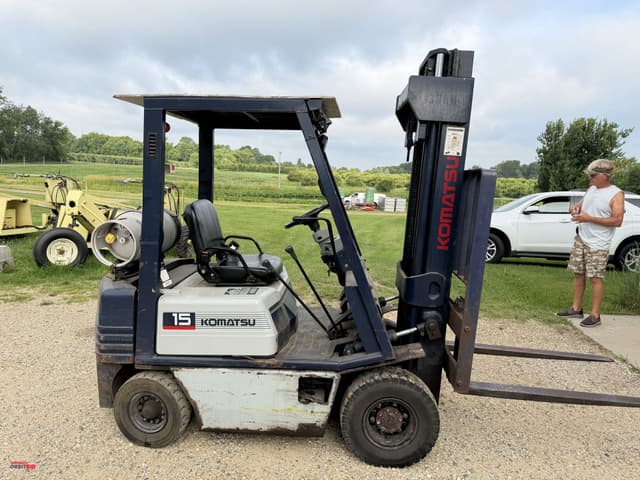 Image of Komatsu FG15C equipment image 4