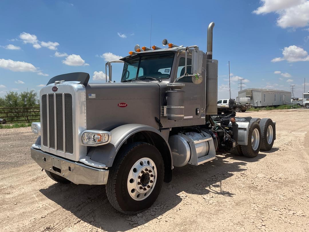 Image of Peterbilt 388 Primary image