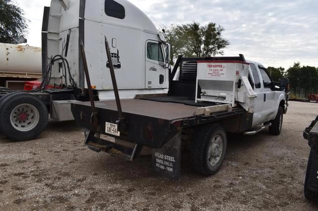 Image of Ford F-250 equipment image 2