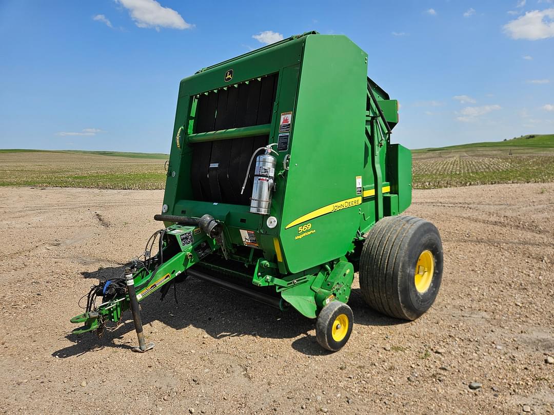 Image of John Deere 569 Primary image