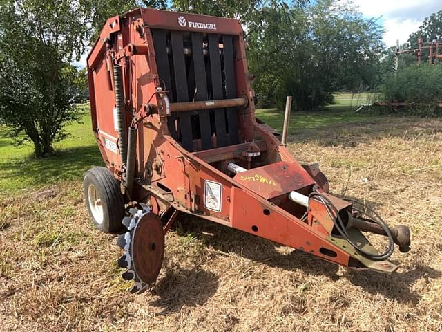 Image of Hesston 5530 equipment image 1