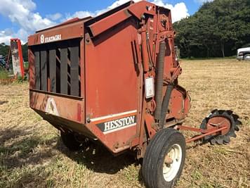 Main image Hesston 5530