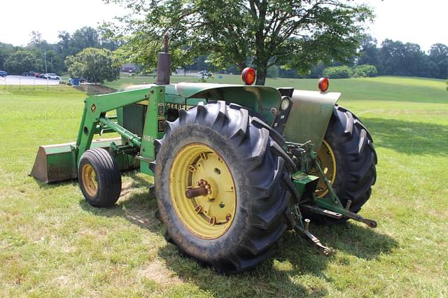 Image of John Deere 2640 equipment image 4