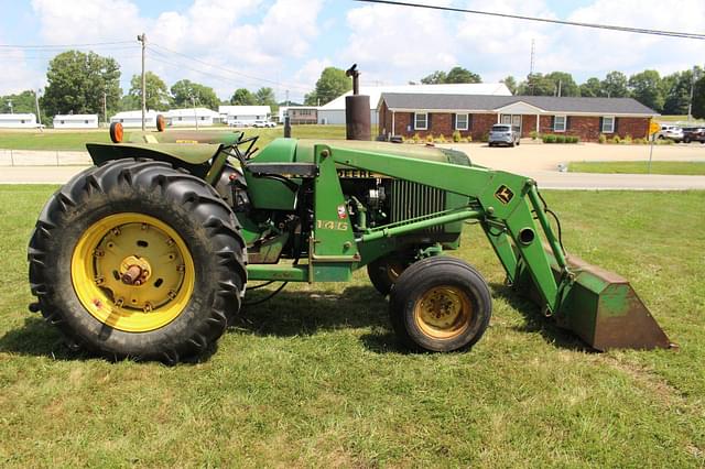 Image of John Deere 2640 equipment image 1