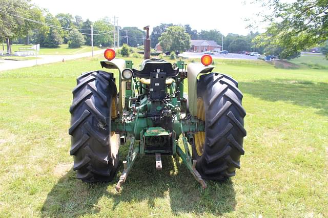 Image of John Deere 2640 equipment image 3