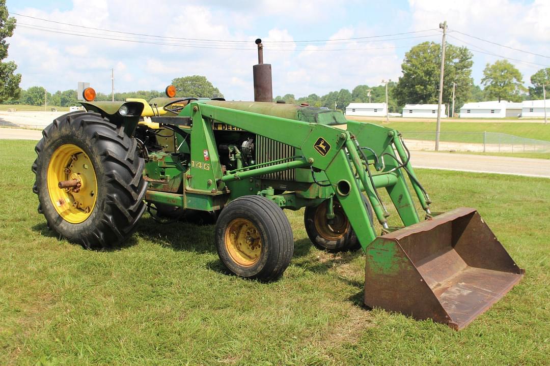 Image of John Deere 2640 Primary image