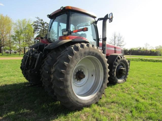 Image of Case IH MX255 equipment image 4