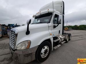 2014 Freightliner Cascadia Image