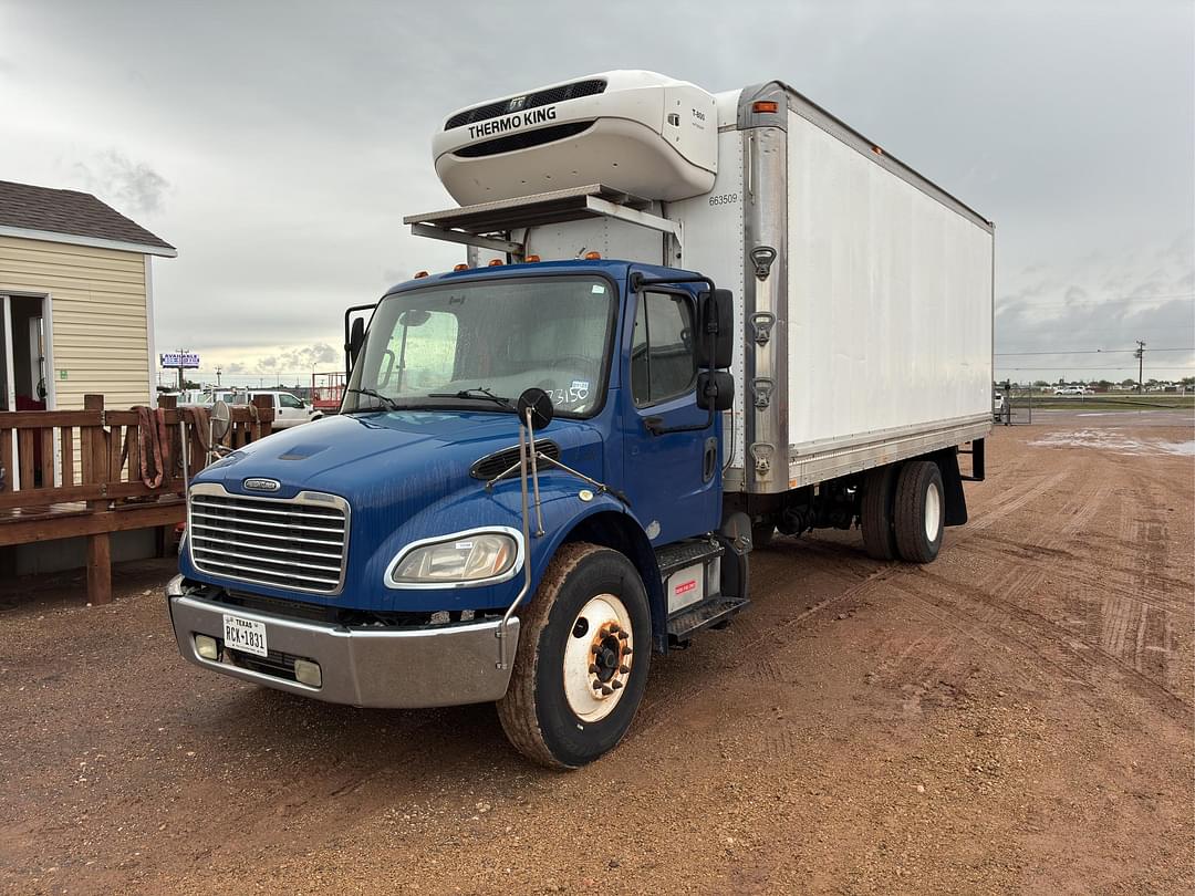 Image of Freightliner M2 106 Primary image