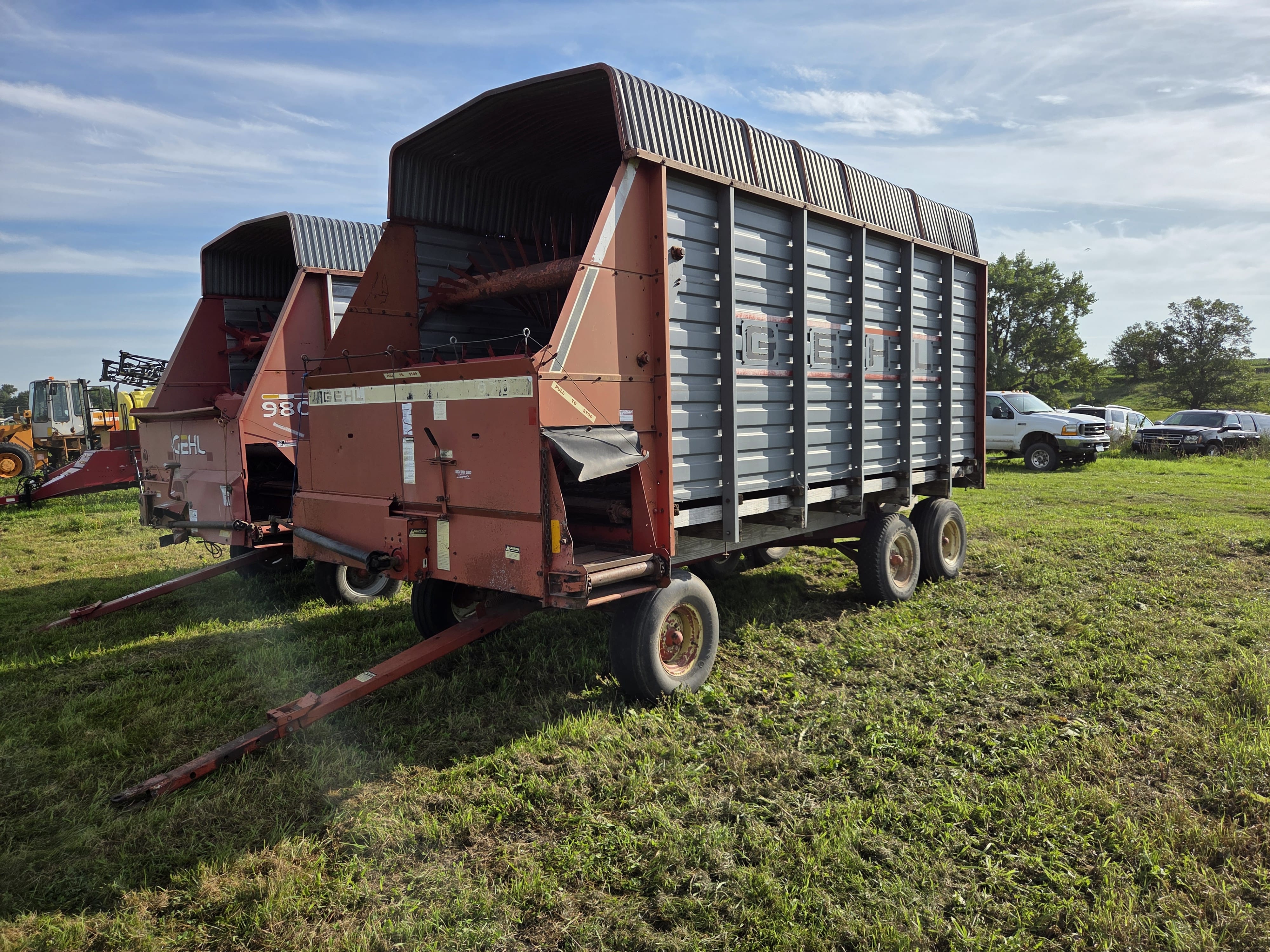 Gehl 970 Equipment Image0