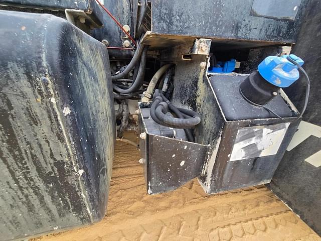 Image of Ottawa T2 4x2 equipment image 4