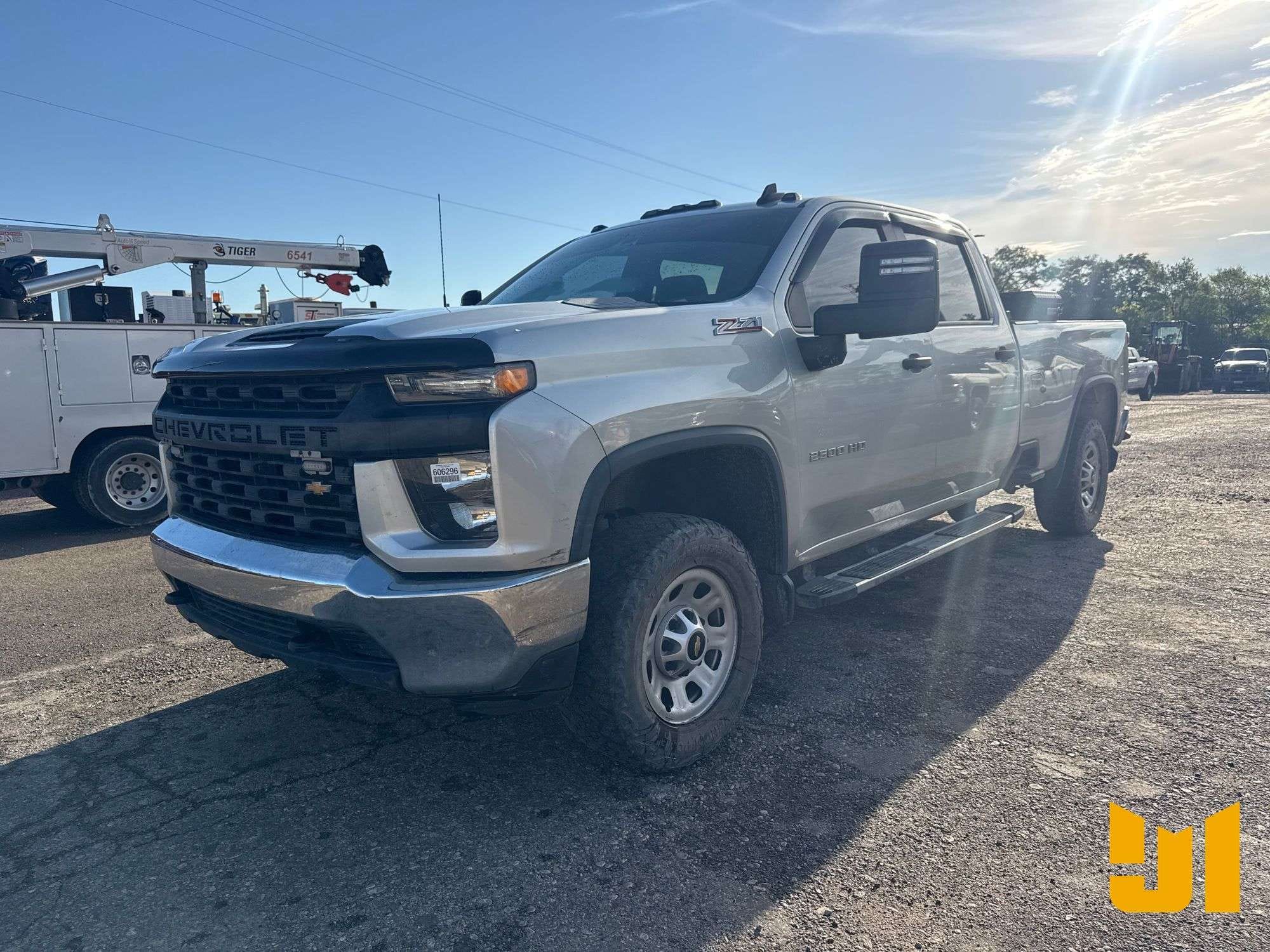 2020 Chevrolet 2500HD Equipment Image0