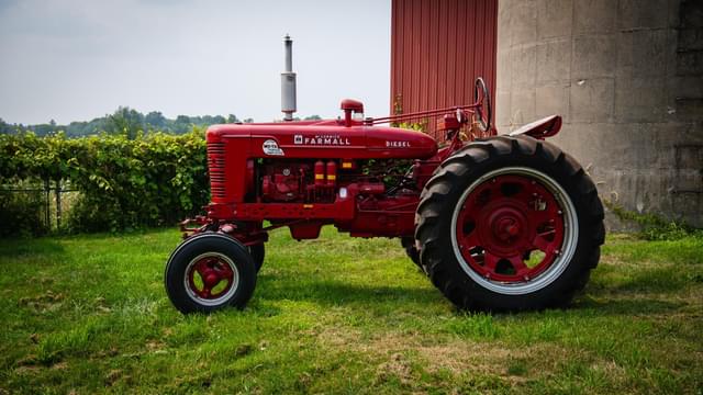 Image of Farmall Super MD-TA equipment image 3
