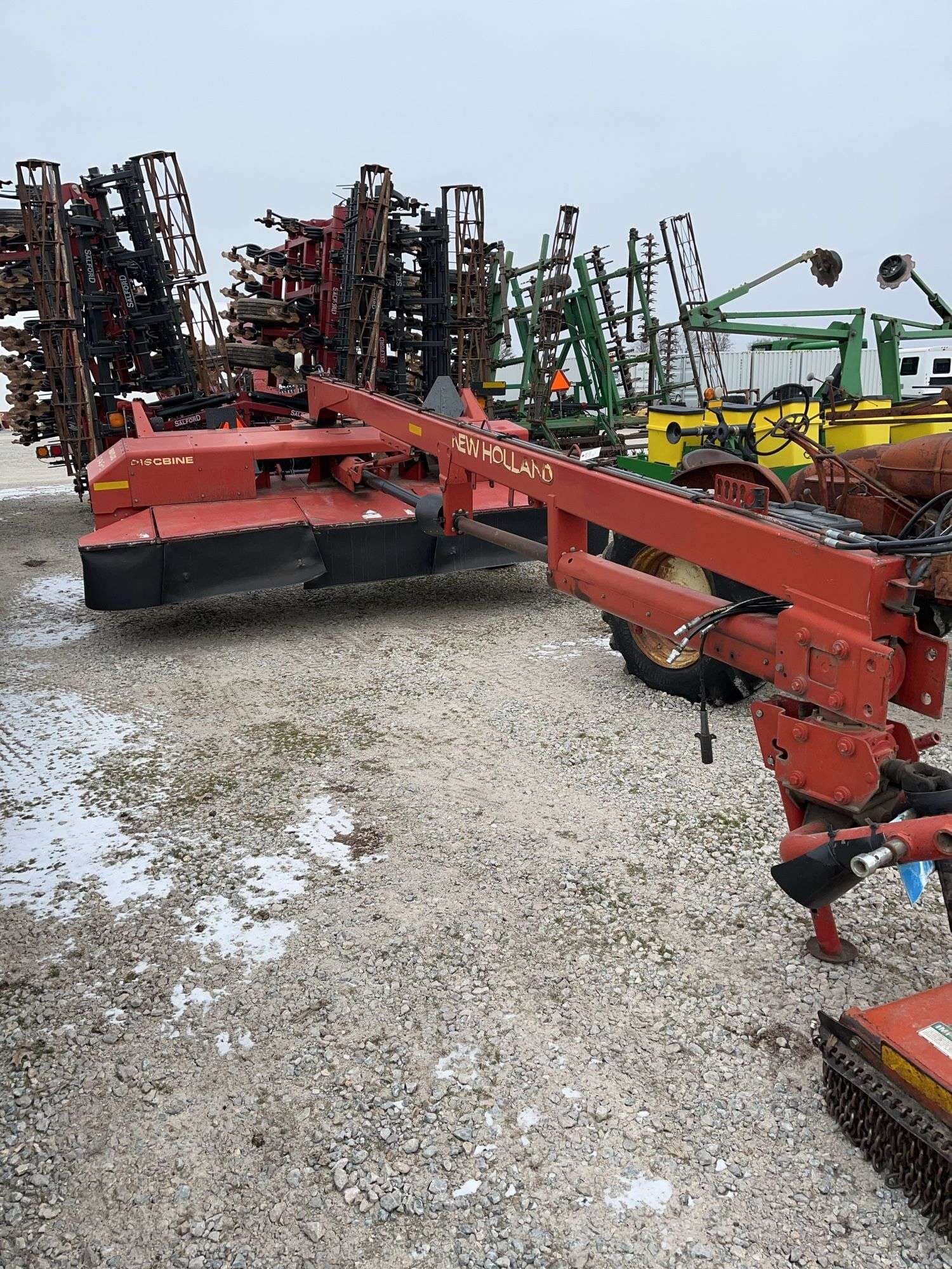 New Holland 1431 Equipment Image0