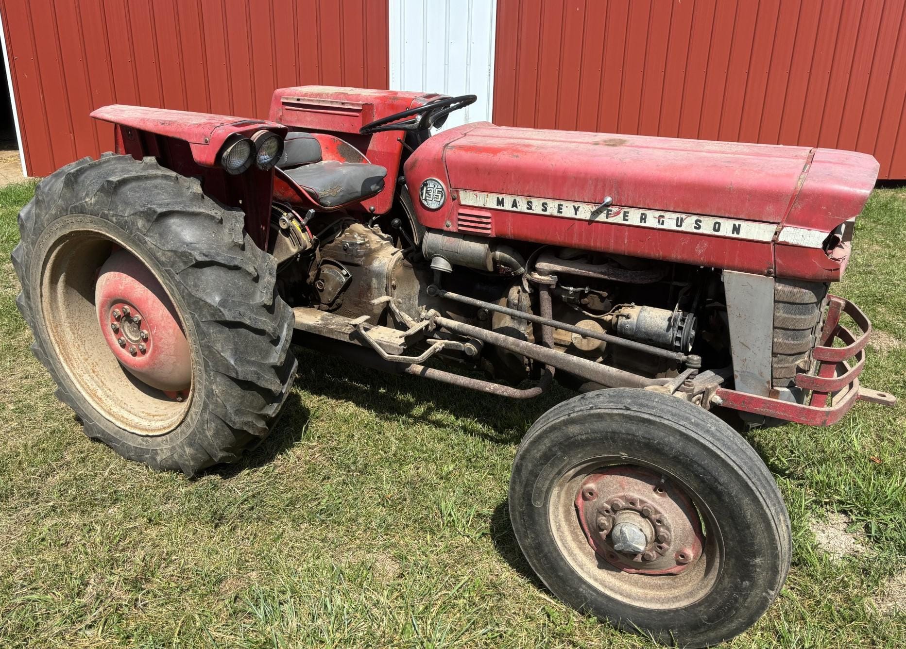 Main image Massey Ferguson 135