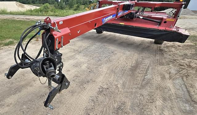Image of New Holland 312 equipment image 2