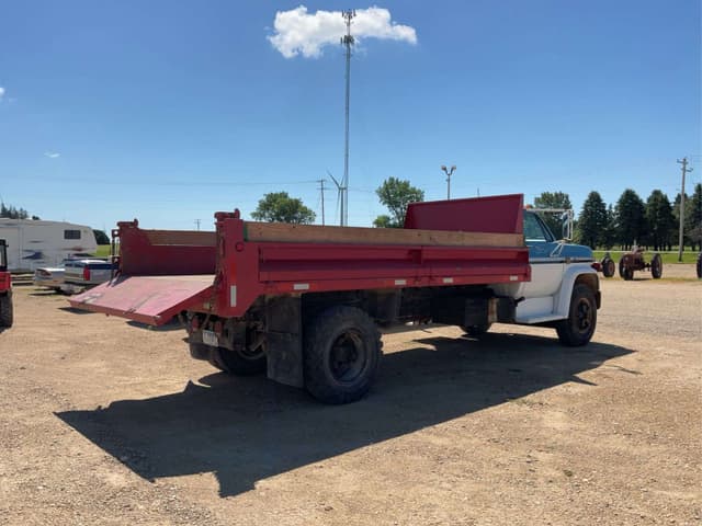 Image of Chevrolet C65 equipment image 4