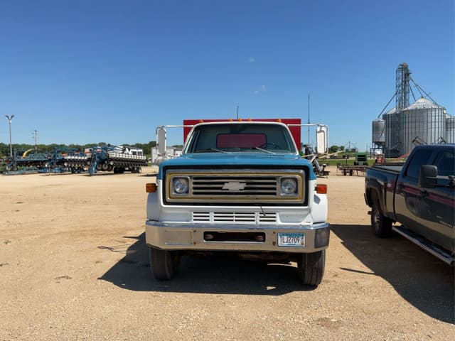 Image of Chevrolet C65 equipment image 1