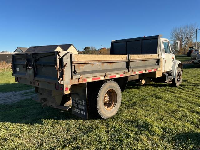 Image of International 4700 equipment image 4