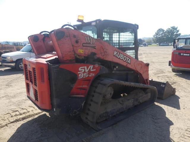 Image of Kubota SVL95-2S equipment image 2