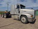1992 Freightliner FLD120 Image