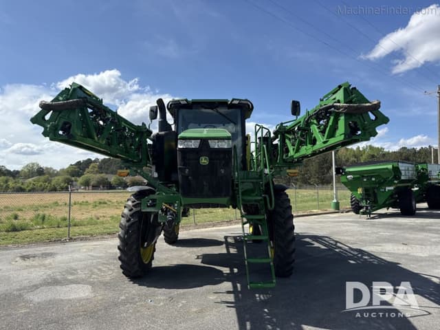 Image of John Deere 410R equipment image 1
