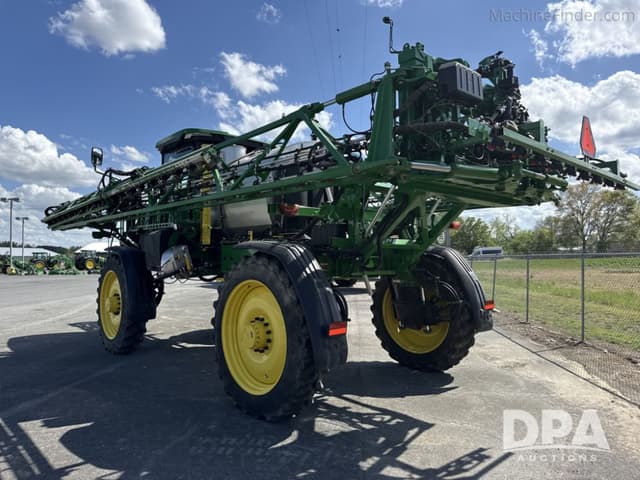 Image of John Deere 410R equipment image 3