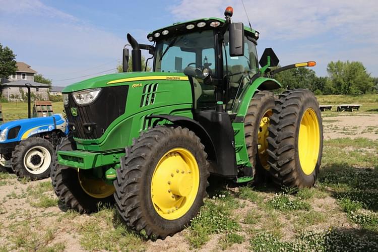 2017 John Deere 6195R Equipment Image0