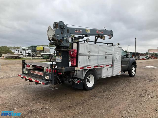 Image of Ford F-550 equipment image 4