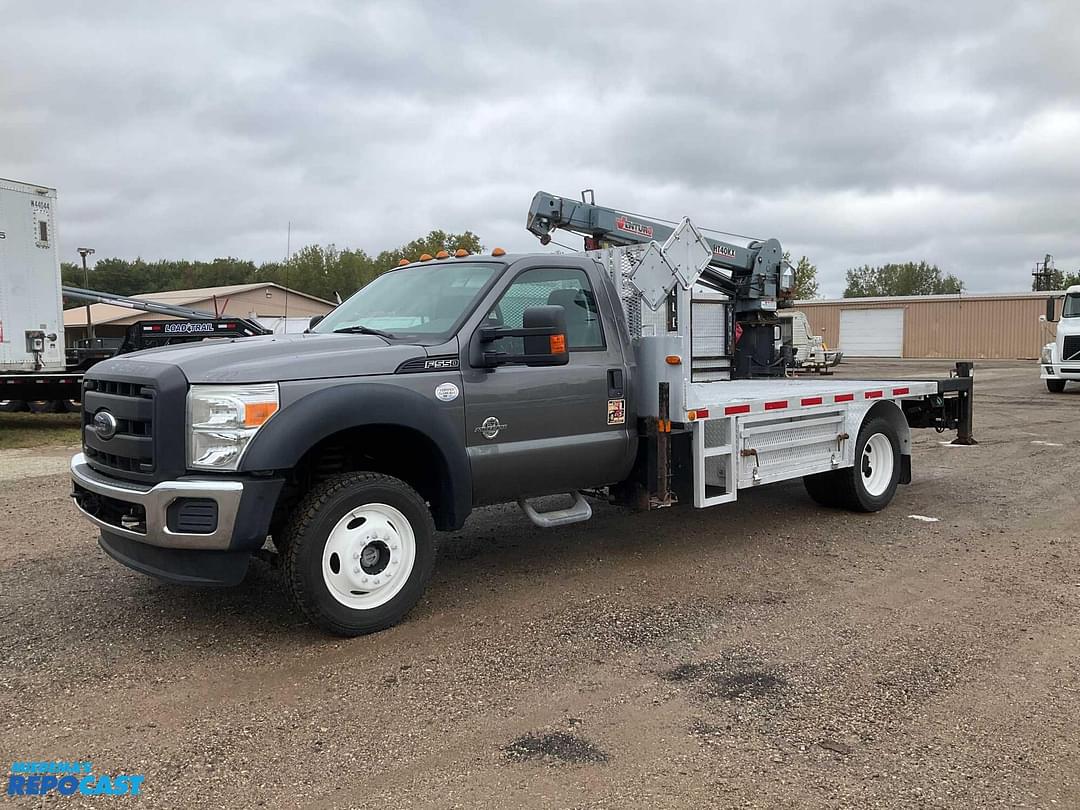 Image of Ford F-550 Primary image