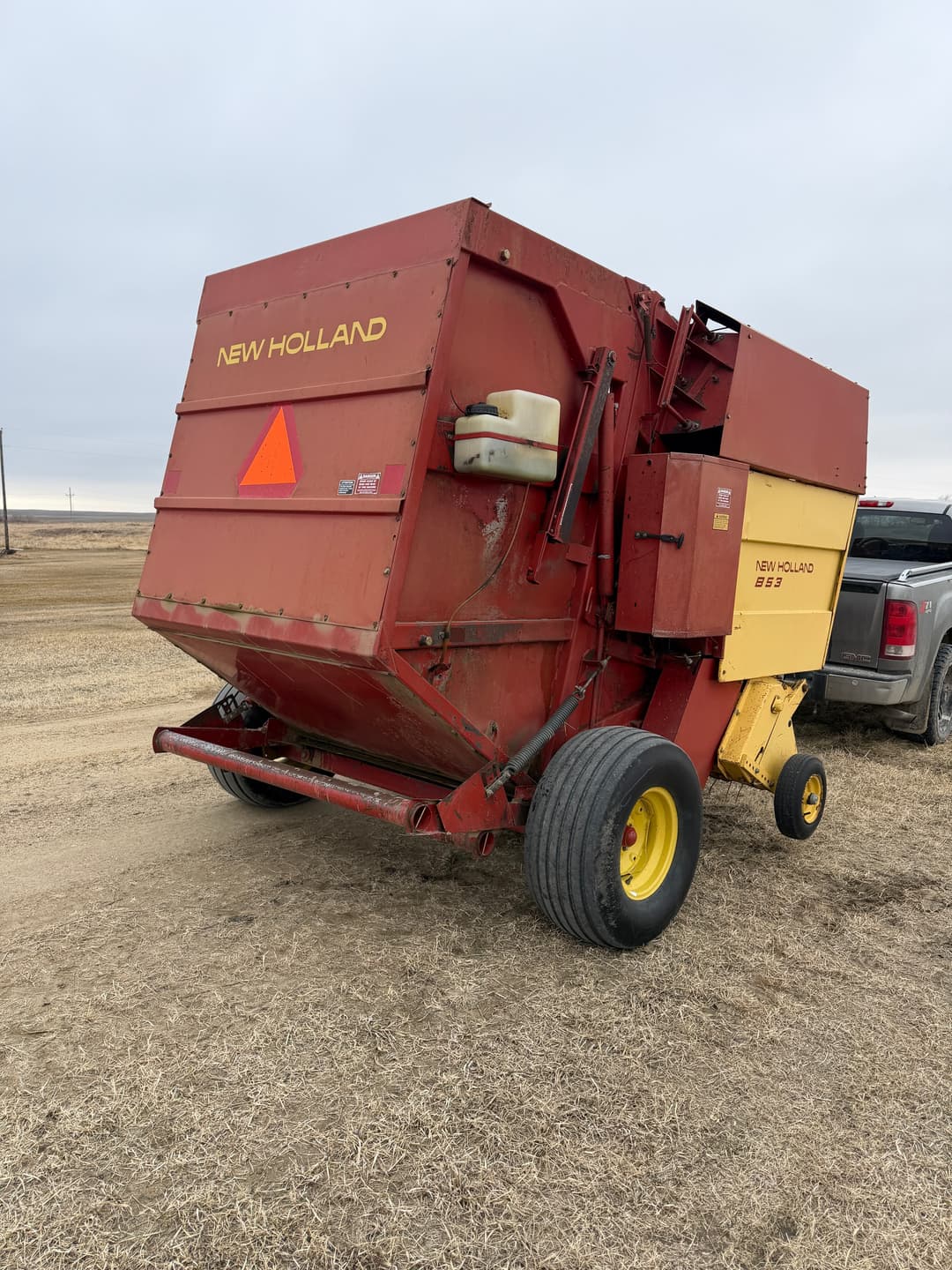 Image of New Holland 853 Image 1