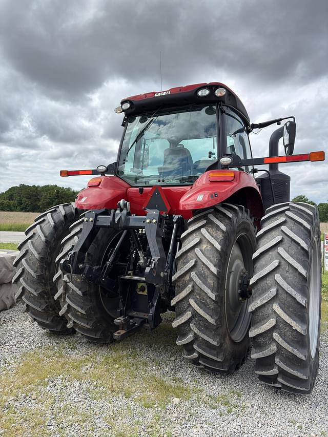 Image of Case IH Magnum 200 equipment image 3