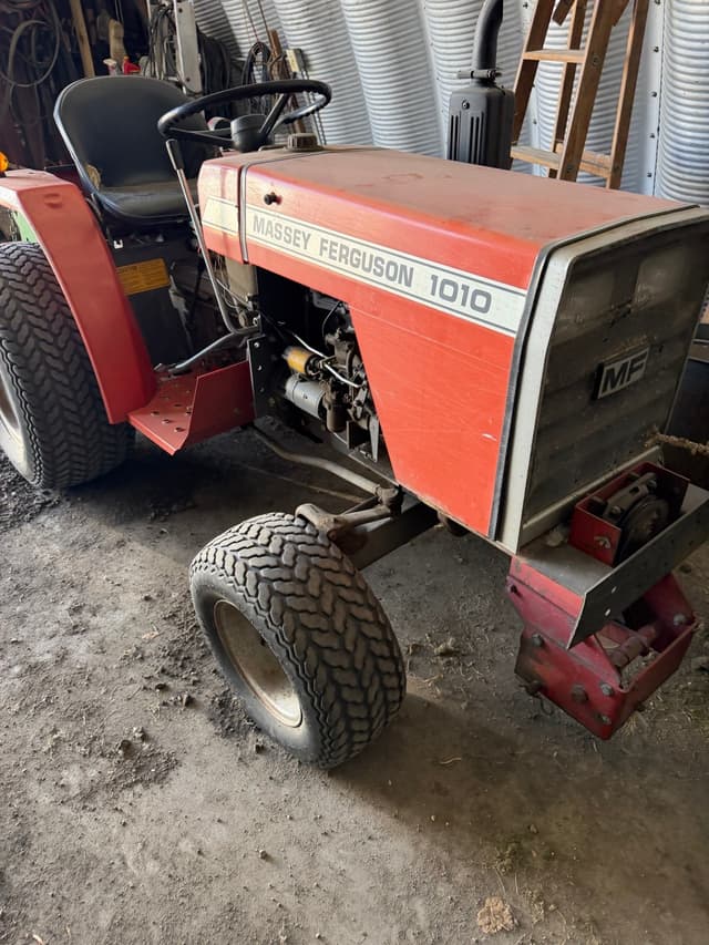 Image of Massey Ferguson 1010 equipment image 4