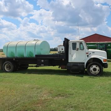 Main image International 4900