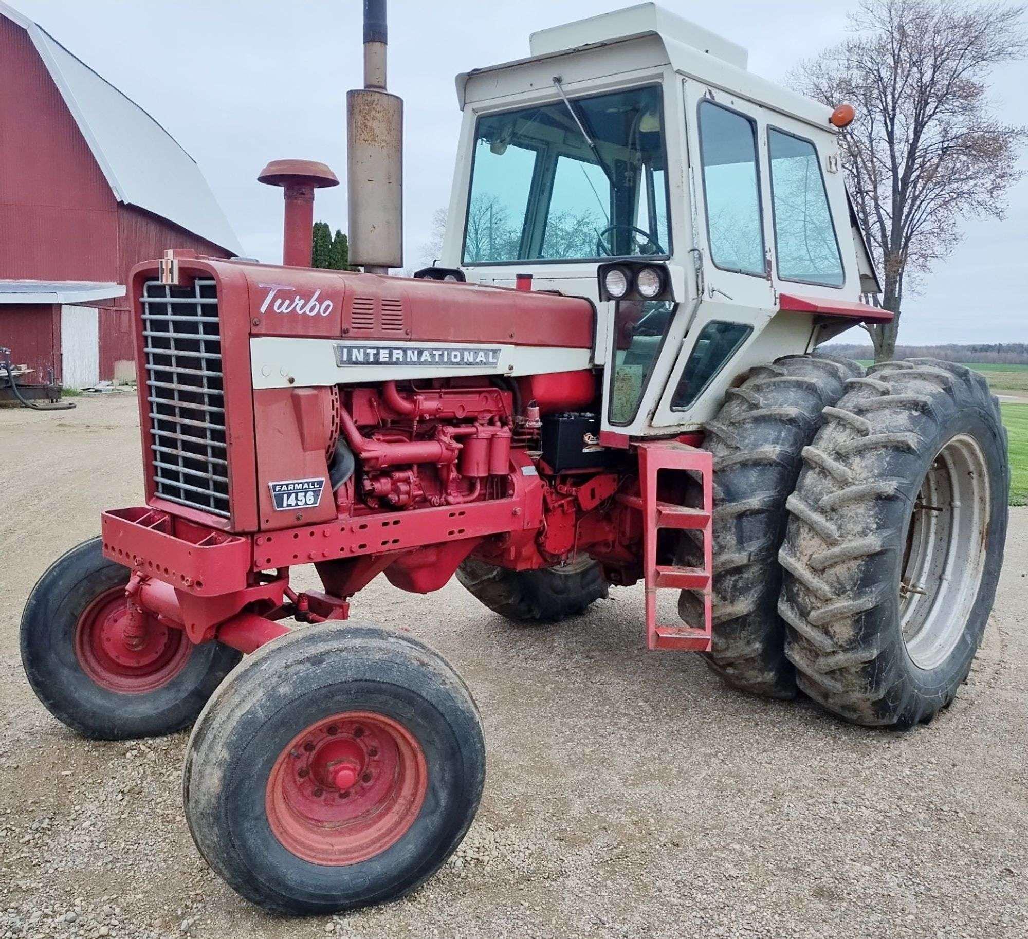 Main image International Harvester 1456