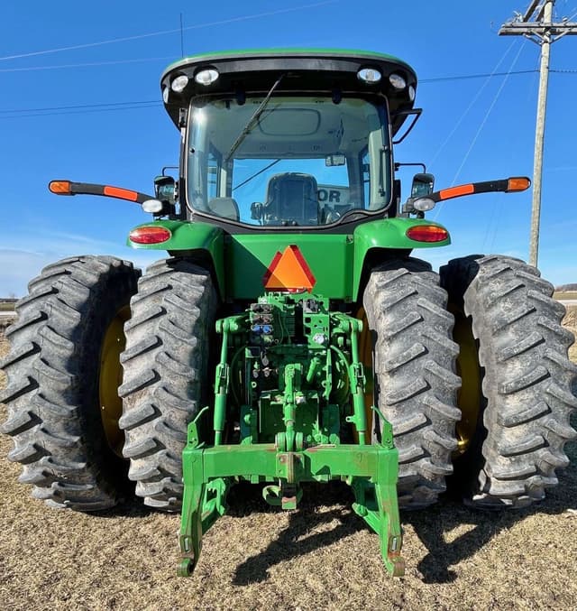 Image of John Deere 7215R equipment image 3