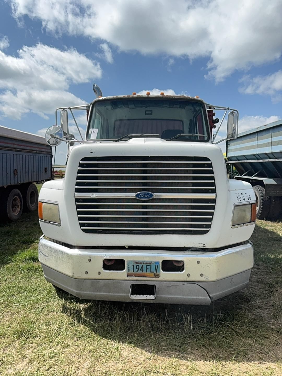 1995 Ford Aeromax L9000 Equipment Image0