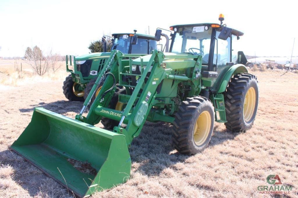 John Deere 6115D Equipment Image0