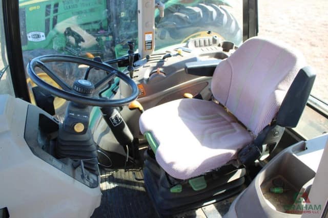 Image of John Deere 6115D equipment image 4