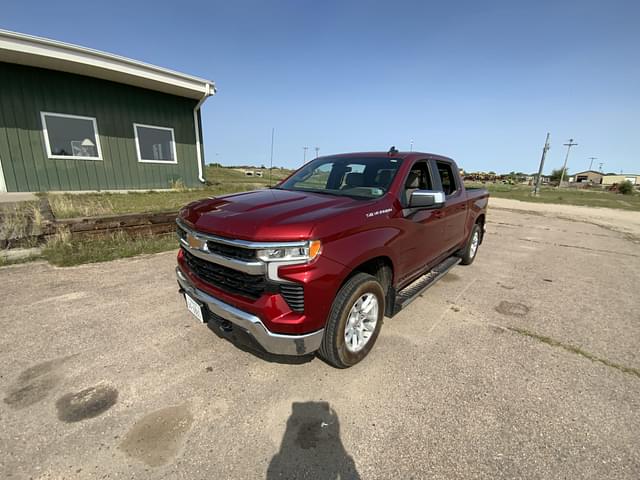 Image of Chevrolet Silverado equipment image 1