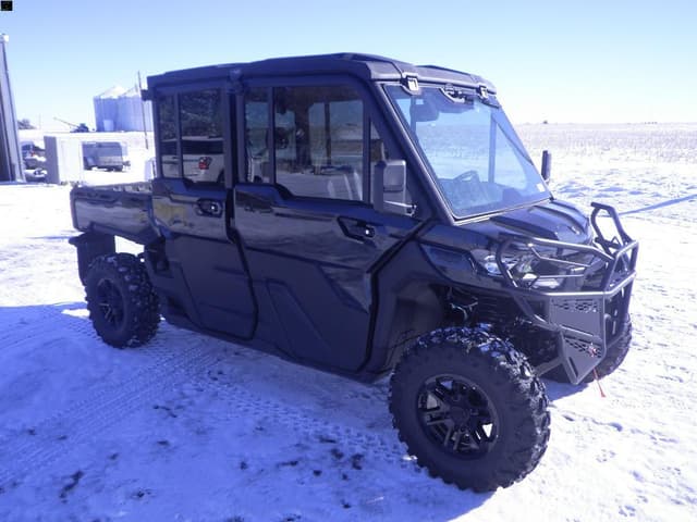 Image of Can-Am Defender HD10  Max equipment image 3