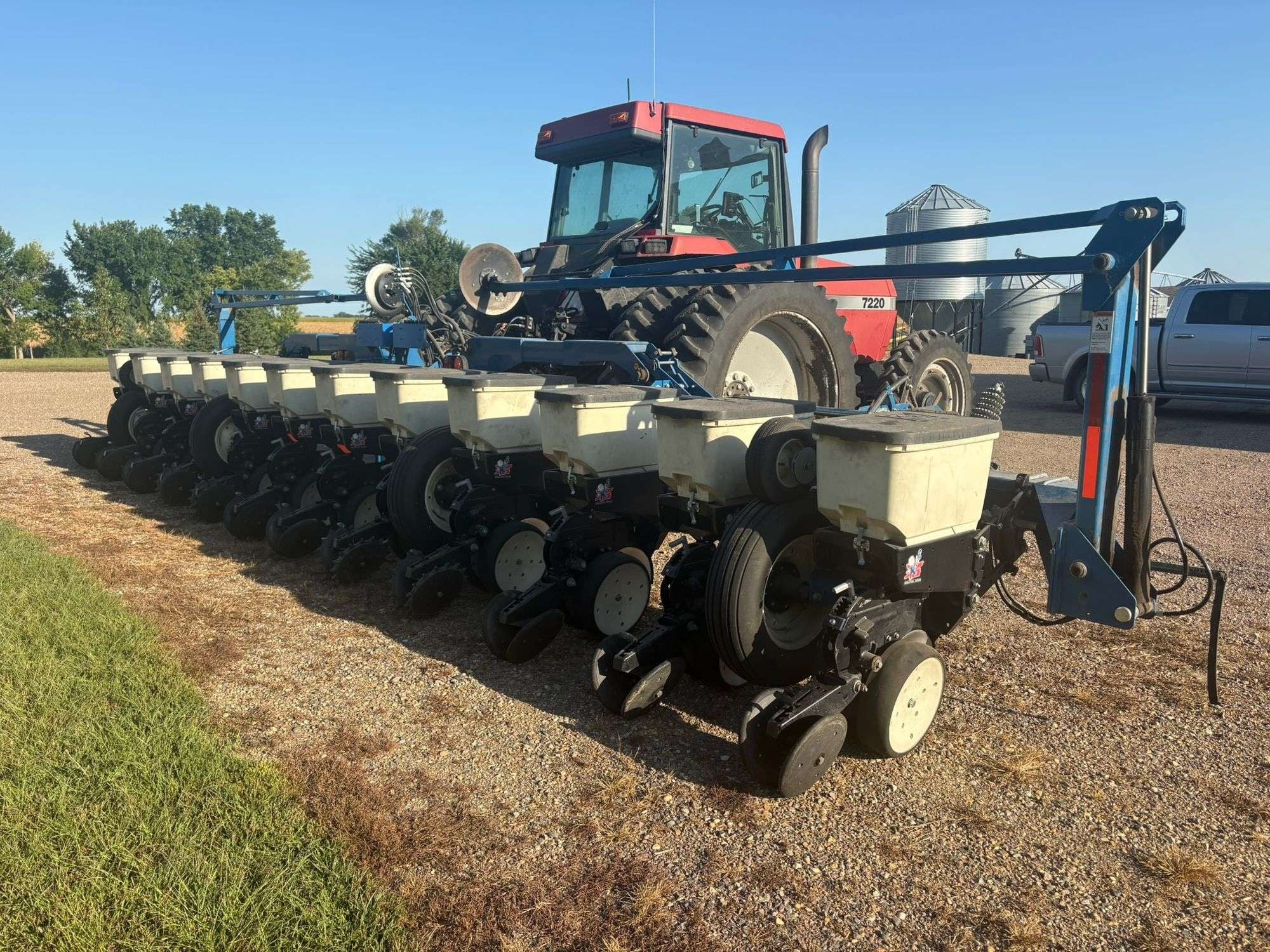 2014 Kinze 3140 Equipment Image0