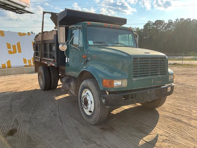 Image of International 4700 equipment image 2