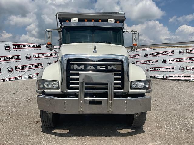 Image of Mack GU713 equipment image 1