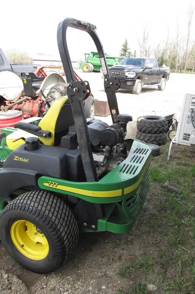 Image of John Deere 777 equipment image 4