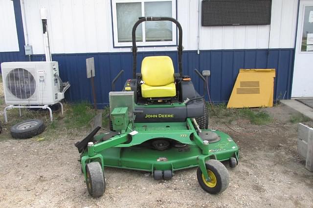 Image of John Deere 777 equipment image 1