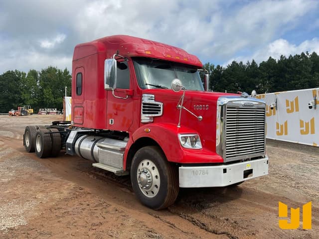 Image of Freightliner Coronado equipment image 2